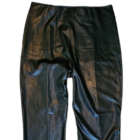 NWT Abercrombie and Fitch Vegan Leather Flare Pants Sz XL black - Picture 10 of 11